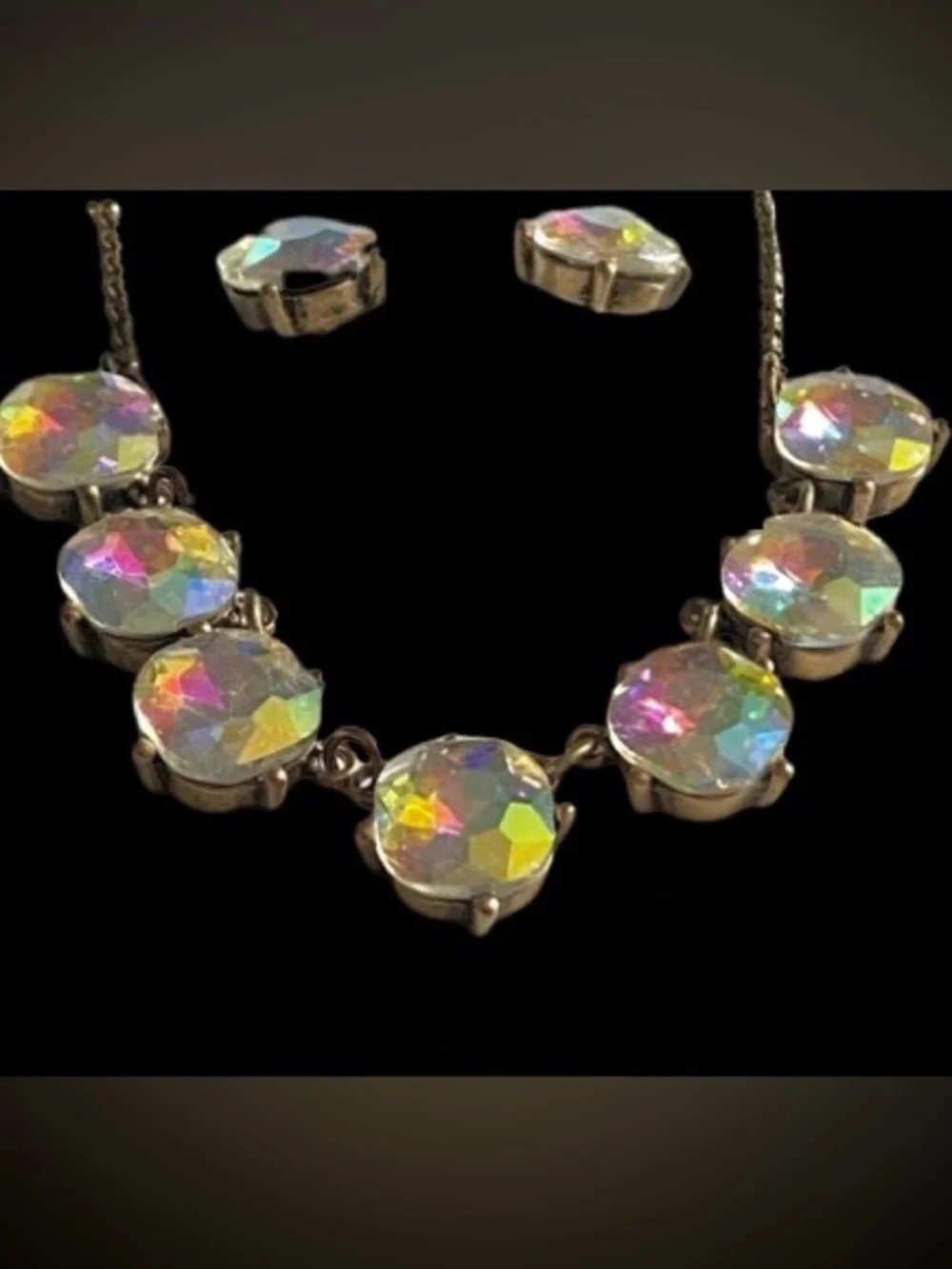 Aurora Borealis Facetted Rhinestone Glass Necklace And Earrings Set Iridescent